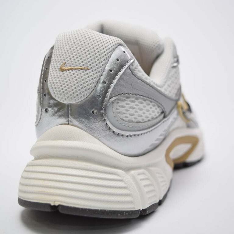 Nike V5 RNR HJ5528-102 (5 of 10)