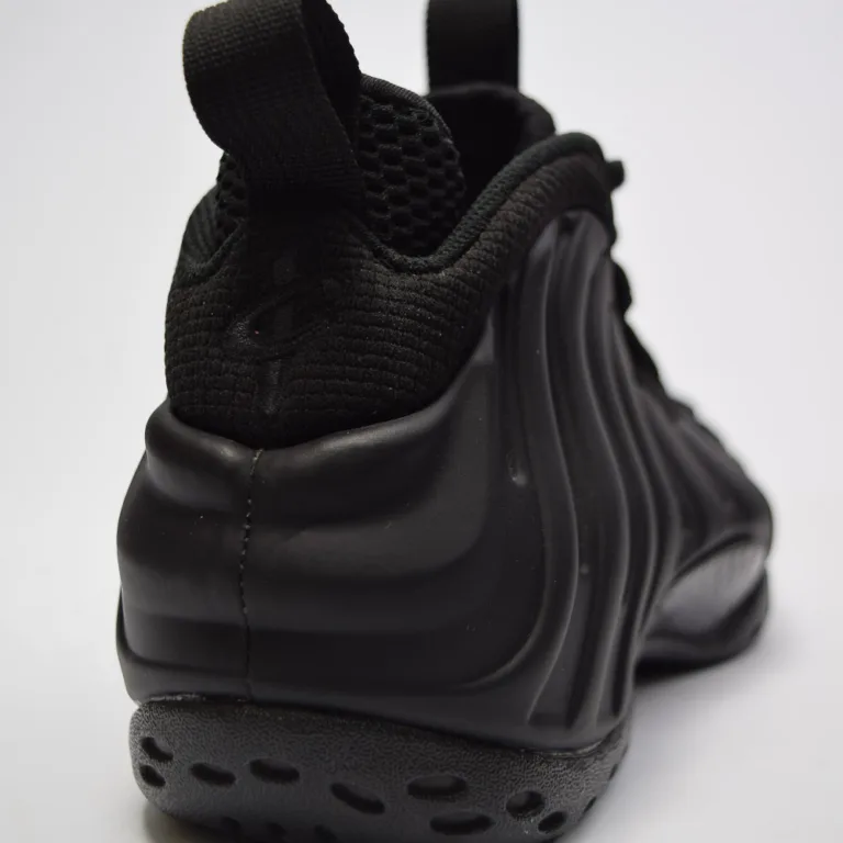 Nike Air Foamposite one Fd5855-001 (5 of 10)