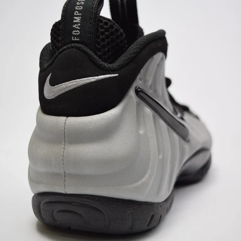 Nike Air Foamposite pro Hf0794-001 (5 of 10)