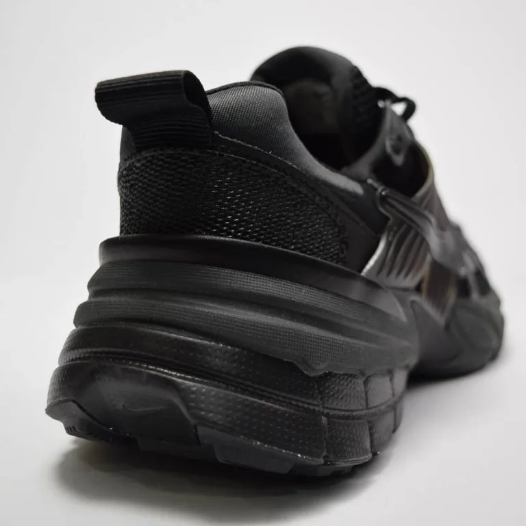 Nike V2K run HJ4497-001 (5 of 10)