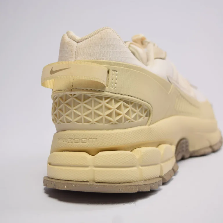 vomero roam Fv2295-101 (5 of 10)