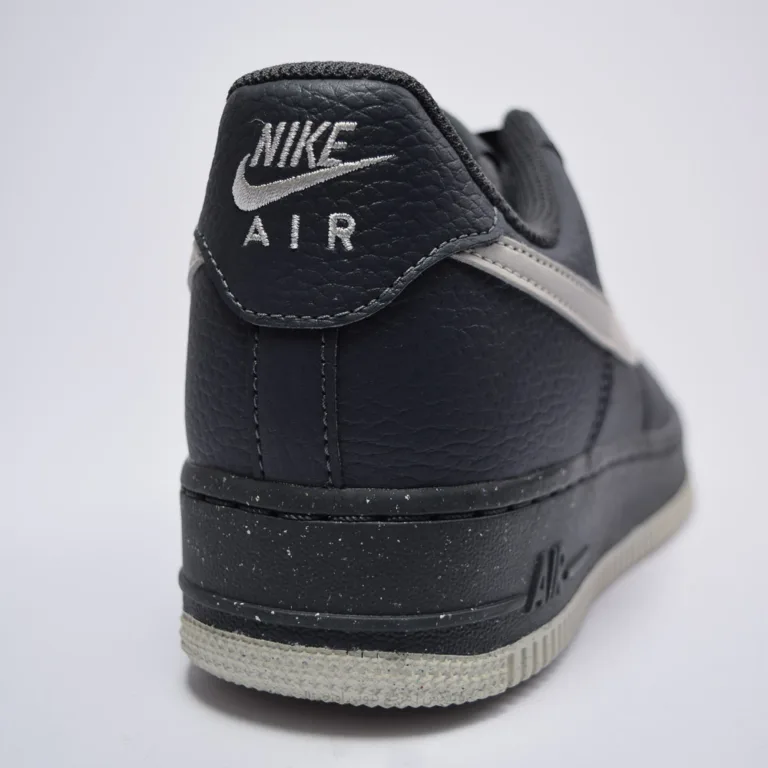 Air Force 1 Low FZ4350-001 (5 of 10)