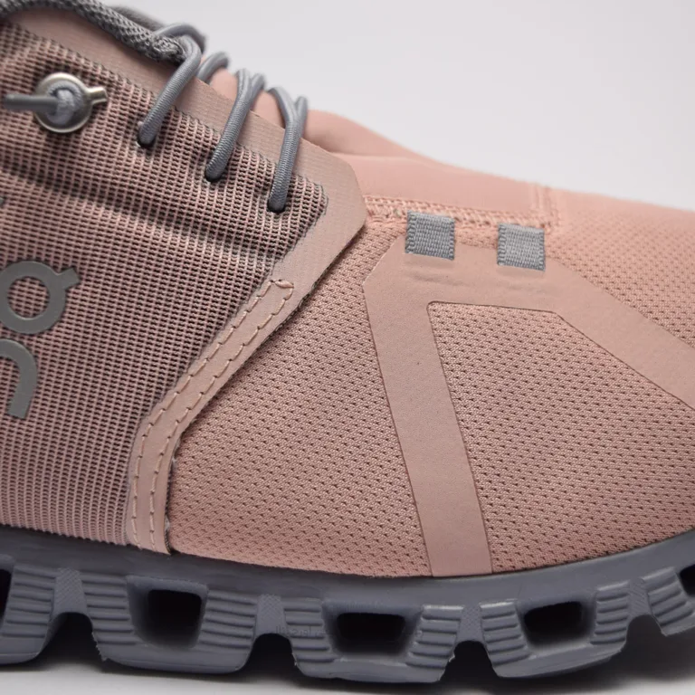 On Running Cloud 5 Waterproof 59.98527 (6 of 10)