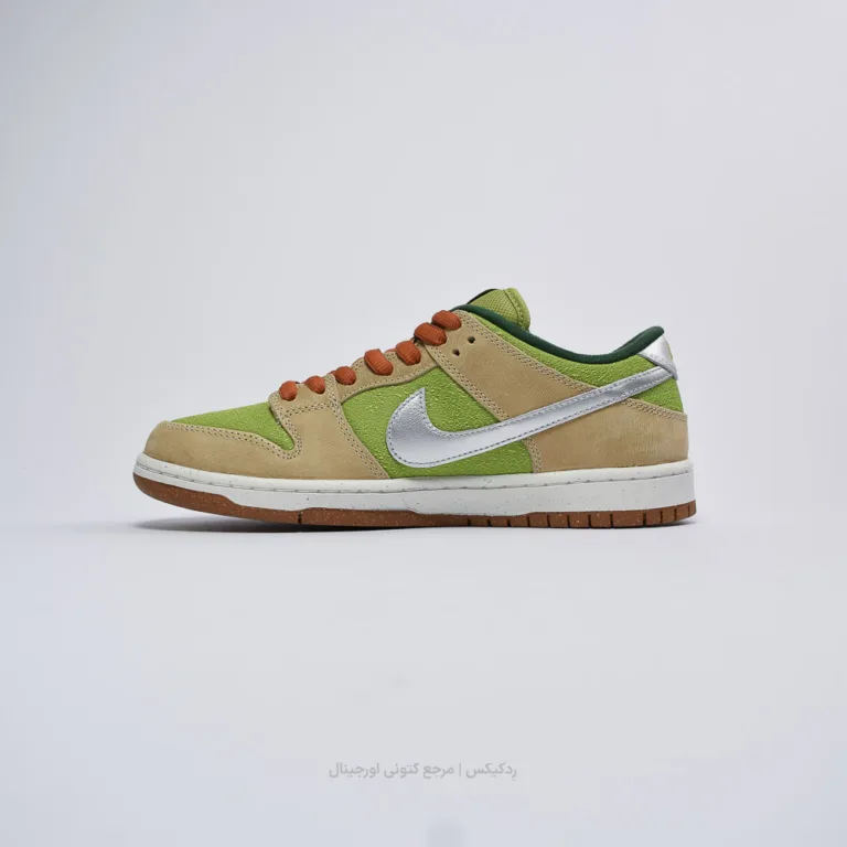 SB Dunk Low FQ7585-200 (2 of 10)