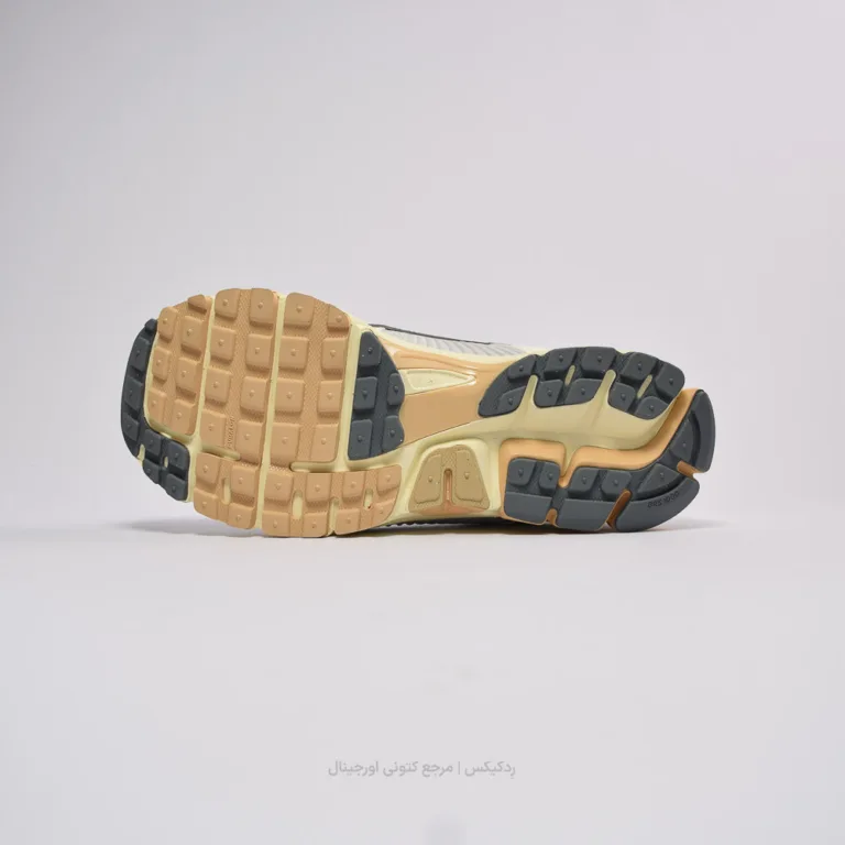 Vomero 5 FJ2028-101 (4 of 10)