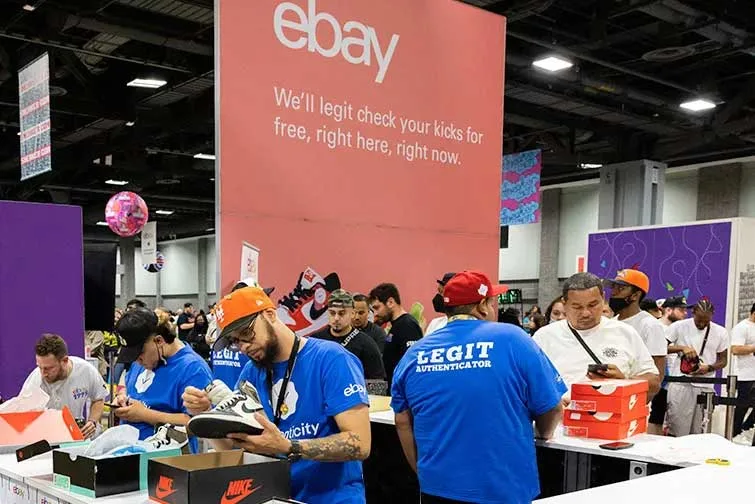 سکشن مربوط به تشخیص اصلالت کتونی Ebay در نمایشگاه sneakercon
